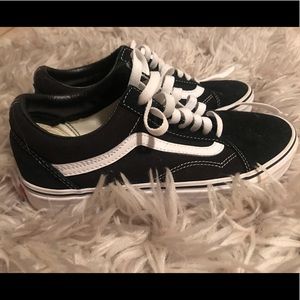 Black snd white vans
